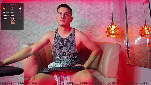 Snapshot of Maximo__ chatting on 25, 11, 2025 Maximo online show from 25, 11, 2025