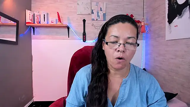 MaturePure online show from 2, 12, 2025