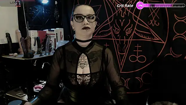 Evil Queen 666 online show from 28, 2, 2026