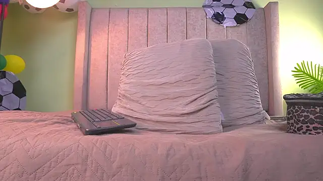 Snapshot of patty_m chatting on 22, 6, 2026 patty m online show from 22, 6, 2026