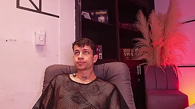 AgarEvans online show from 2, 4, 2026