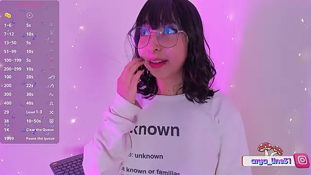 Snapshot of arysUwU chatting on 18, 3, 2026 arysUwU online show from 18, 3, 2026