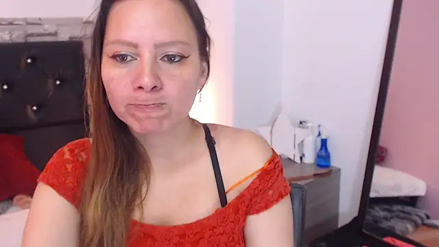 camila delarosa online show from 28, 2, 2025