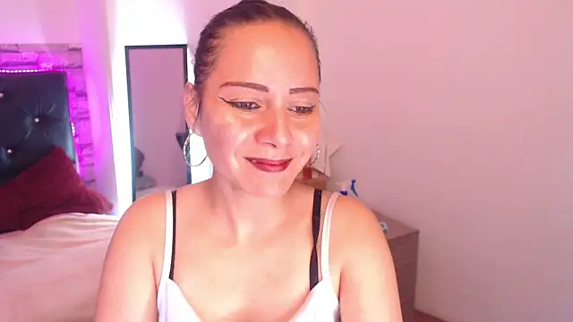 camila delarosa online show from 19, 9, 2025