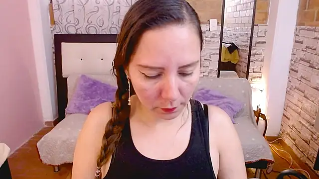 Snapshot of camila_delarosa chatting on 6, 3, 2026 camila delarosa online show from 6, 3, 2026