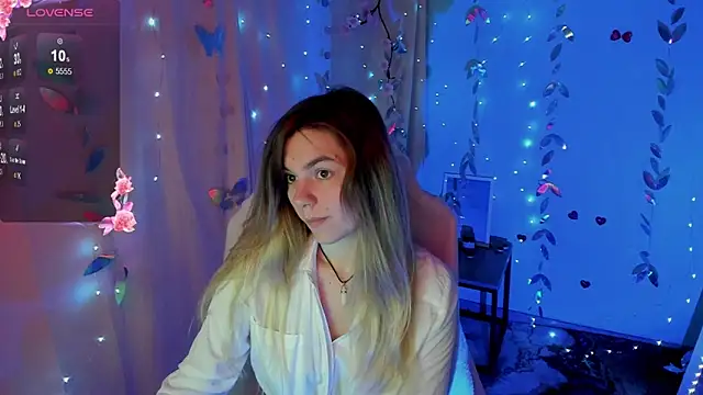 Snapshot of Sweet_me_ chatting on 18, 5, 2026 Sweet me online show from 18, 5, 2026