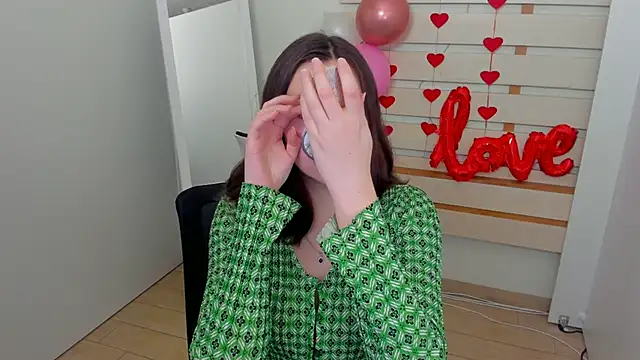 Lexy flower online show from 6, 3, 2025