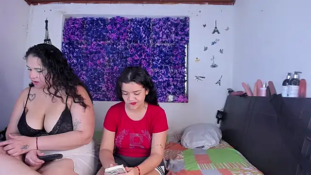 Snapshot of sharon_strom chatting on 21, 11, 2025 sharon strom online show from 21, 11, 2025