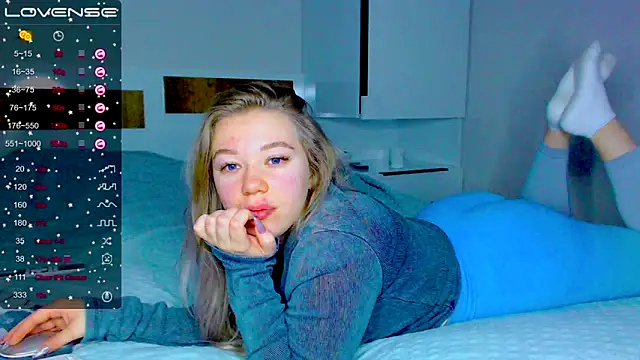 kitti kaattt online show from 13, 12, 2024