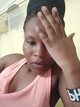 Snapshot of petite_babe chatting on 28, 4, 2026 petite babe online show from 28, 4, 2026