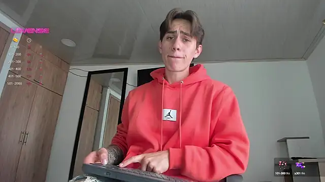 manucute 23  online show from 31, 1, 2025