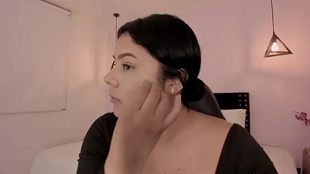 Oriana Guzman online show from 30, 9, 2025