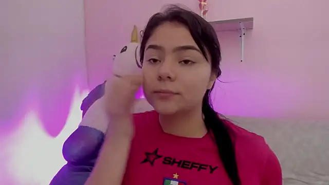 Snapshot of Oriana_Guzman chatting on 30, 4, 2026 Oriana Guzman online show from 30, 4, 2026
