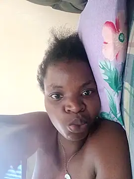 Snapshot of hotgal1112 chatting on 5, 11, 2025 hotgal1112 online show from 5, 11, 2025