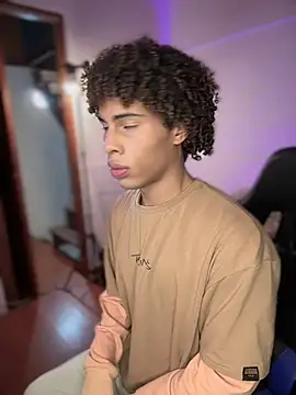 Snapshot of kleo_helenos chatting on 1, 12, 2025 kleo helenos online show from 1, 12, 2025