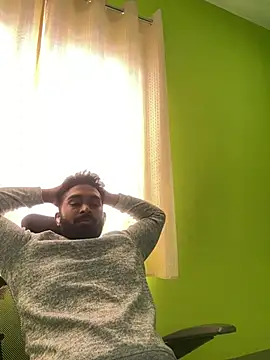 Snapshot of Handsomehunk_4U chatting on 11, 12, 2024 Handsomehunk 4U online show from 11, 12, 2024