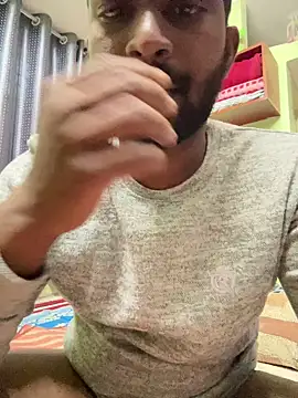 Snapshot of Handsomehunk_4U chatting on 3, 2, 2025 Handsomehunk 4U online show from 3, 2, 2025