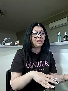 Milf Abigail online show from 2, 4, 2026