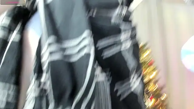 Snapshot of LissaCain chatting on 11, 12, 2024 LissaCain online show from 11, 12, 2024