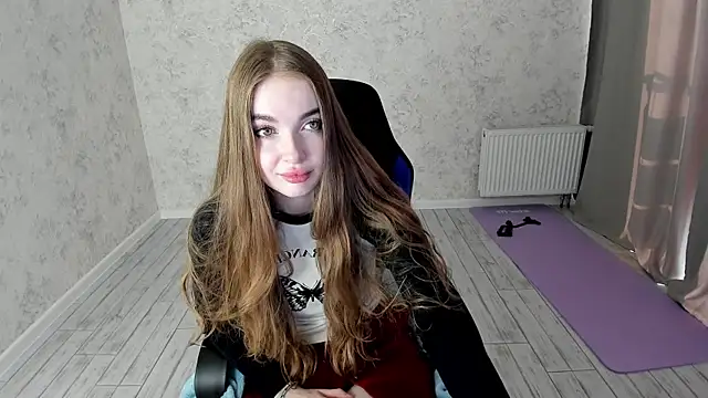 Snapshot of LissaCain chatting on 20, 2, 2025 LissaCain online show from 20, 2, 2025