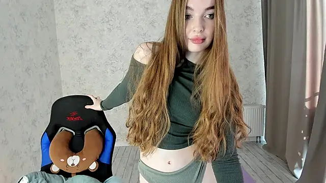 Snapshot of LissaCain chatting on 23, 2, 2025 LissaCain online show from 23, 2, 2025