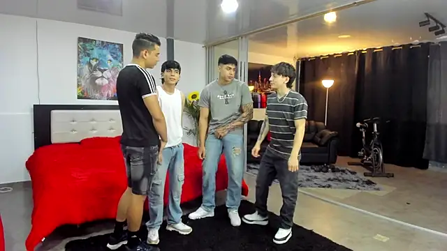 Snapshot of badguyss_bisex chatting on 25, 2, 2026 badguyss bisex online show from 25, 2, 2026