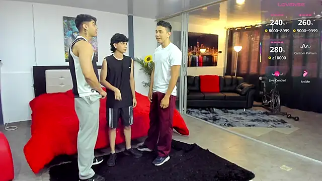 Snapshot of badguyss_bisex chatting on 26, 2, 2026 badguyss bisex online show from 26, 2, 2026