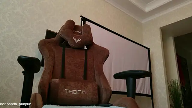 Neko Kimiko online show from 4, 3, 2026