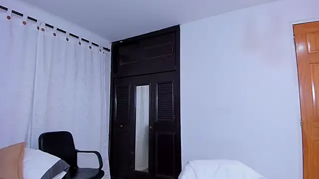 Snapshot of AURORA_FRANKLIN chatting on 5, 12, 2024 AURORA FRANKLIN online show from 5, 12, 2024