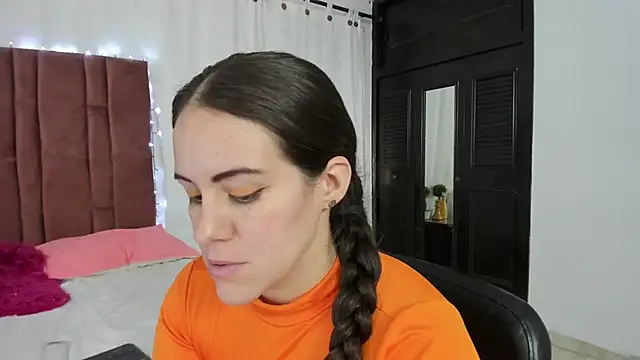 Snapshot of AURORA_FRANKLIN chatting on 5, 3, 2025 AURORA FRANKLIN online show from 5, 3, 2025