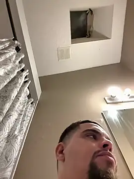 Snapshot of bigitaliandic chatting on 25, 12, 2024 bigitaliandic online show from 25, 12, 2024