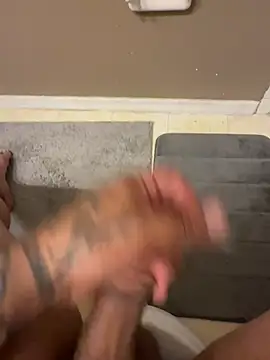 Snapshot of bigitaliandic chatting on 17, 3, 2025 bigitaliandic online show from 17, 3, 2025