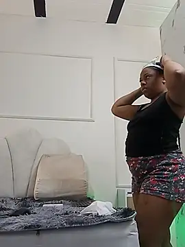 Snapshot of BrianaHazel chatting on 1, 7, 2026 BrianaHazel online show from 1, 7, 2026