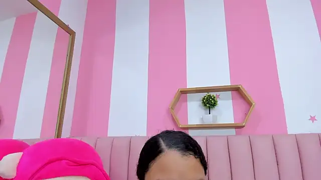 ISABELLA 020 online show from 5, 12, 2025