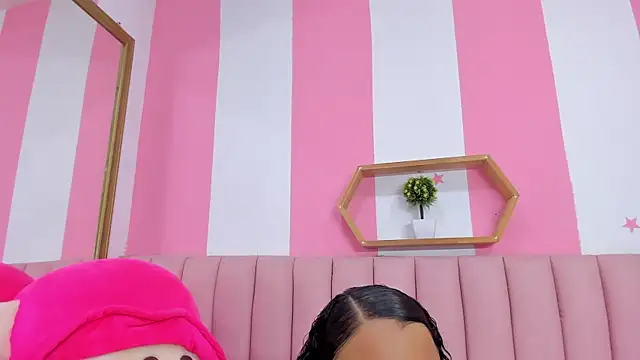 ISABELLA 020 online show from 14, 4, 2026