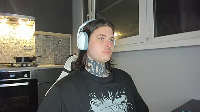 Snapshot of _torfin_ chatting on 12, 12, 2024 torfin online show from 12, 12, 2024