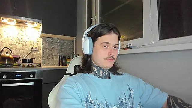 Snapshot of _torfin_ chatting on 4, 1, 2025 torfin online show from 4, 1, 2025