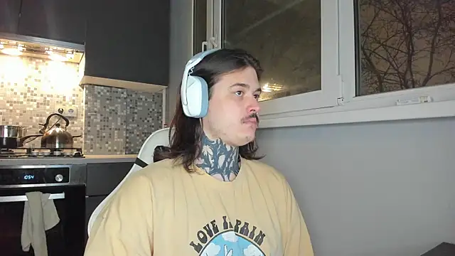 Snapshot of _torfin_ chatting on 12, 1, 2025 torfin online show from 12, 1, 2025