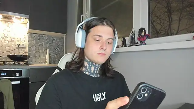 Snapshot of _torfin_ chatting on 22, 2, 2025 torfin online show from 22, 2, 2025