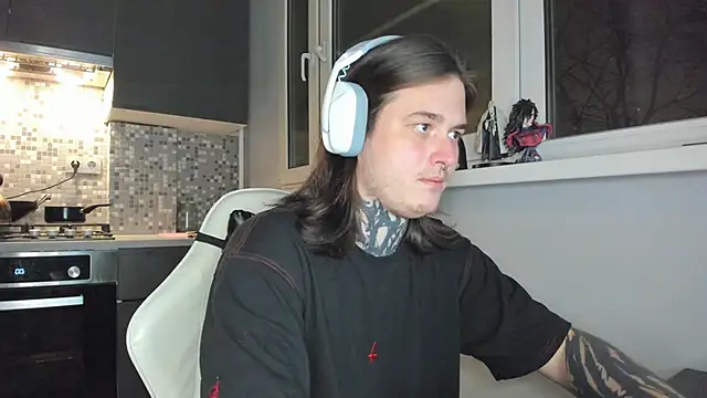 Snapshot of _torfin_ chatting on 6, 3, 2025 torfin online show from 6, 3, 2025