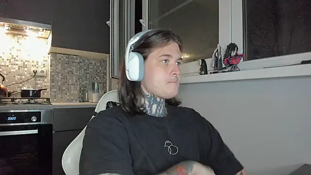 Snapshot of _torfin_ chatting on 10, 3, 2025 torfin online show from 10, 3, 2025