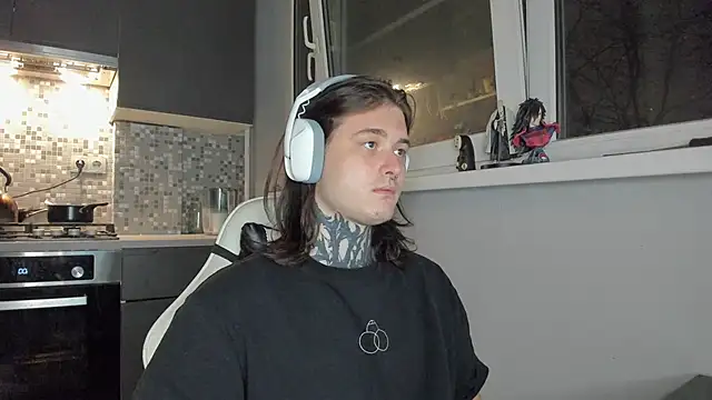 Snapshot of _torfin_ chatting on 10, 3, 2025 torfin online show from 10, 3, 2025