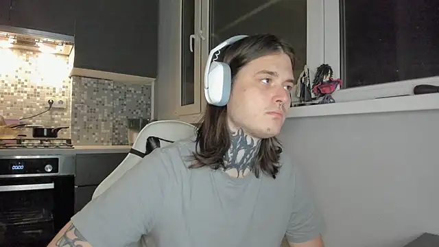 Snapshot of _torfin_ chatting on 17, 3, 2025 torfin online show from 17, 3, 2025