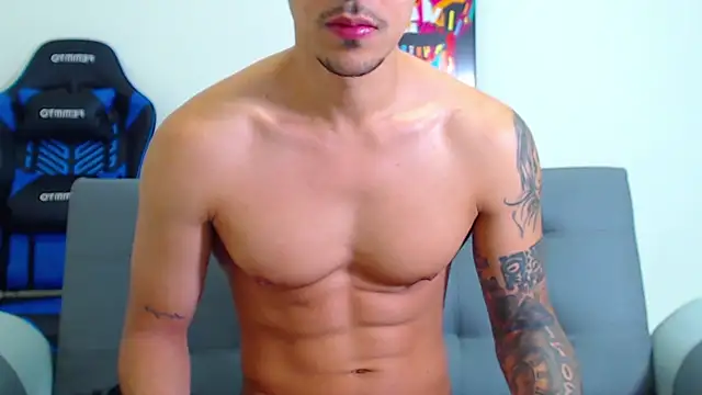 Snapshot of Tristan-bm chatting on 18, 1, 2025 Tristan-bm online show from 18, 1, 2025