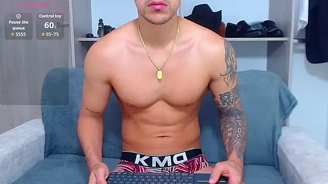 Snapshot of Tristan-bm chatting on 11, 10, 2025 Tristan-bm online show from 11, 10, 2025