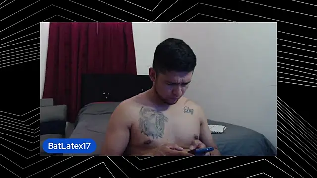 Snapshot of henrique_Batman_Latex017 chatting on 7, 5, 2026 henrique Batman Latex017 online show from 7, 5, 2026