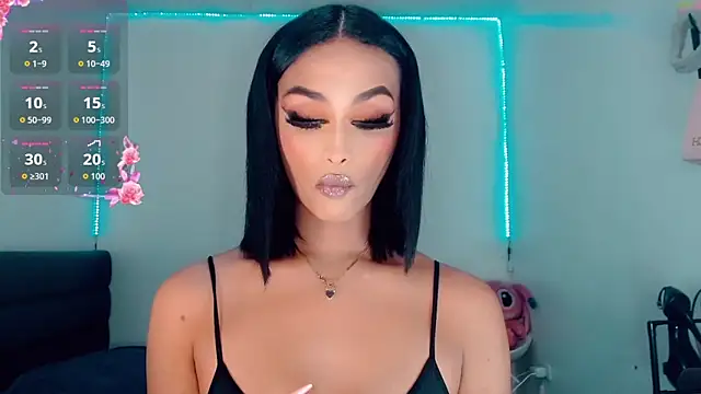 Snapshot of _Riannagarcia_ chatting on 23, 10, 2025 Riannagarcia online show from 23, 10, 2025