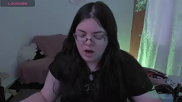 Snapshot of Aria_Fullbuster chatting on 5, 4, 2026 Aria Fullbuster online show from 5, 4, 2026