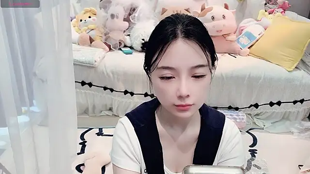 Snapshot of AKiKi711 chatting on 19, 4, 2026 AKiKi711 online show from 19, 4, 2026