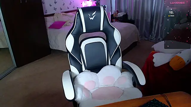 Sidney blush online show from 14, 3, 2026